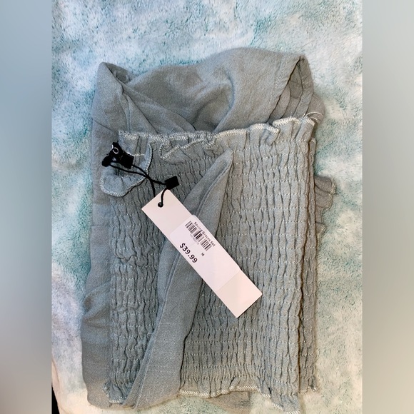 Two Piece Set - Picture 3 of 3